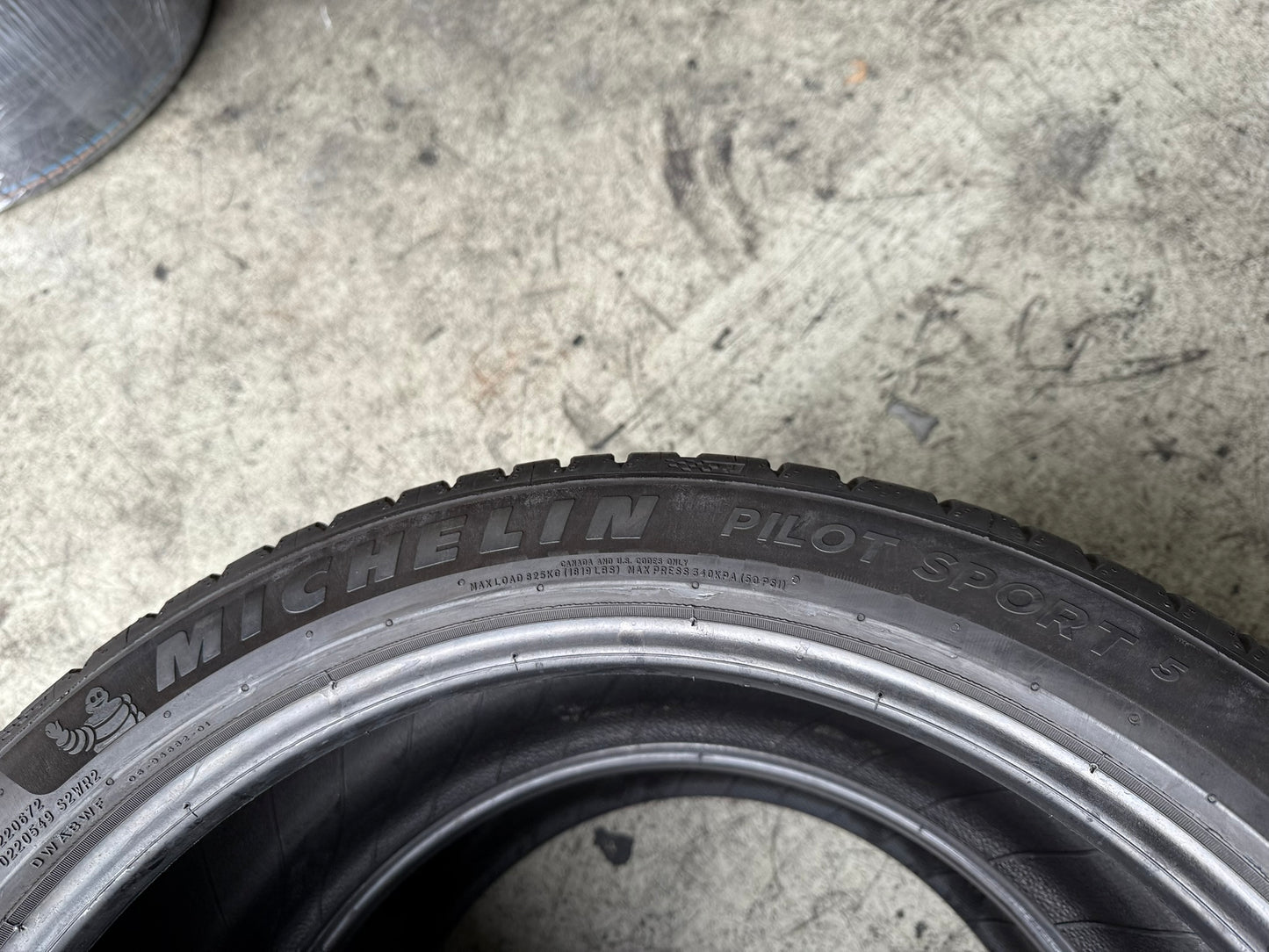Usato: 2 Gomme 255/40R20 101Y XL Michelin Estive 95% Residuo