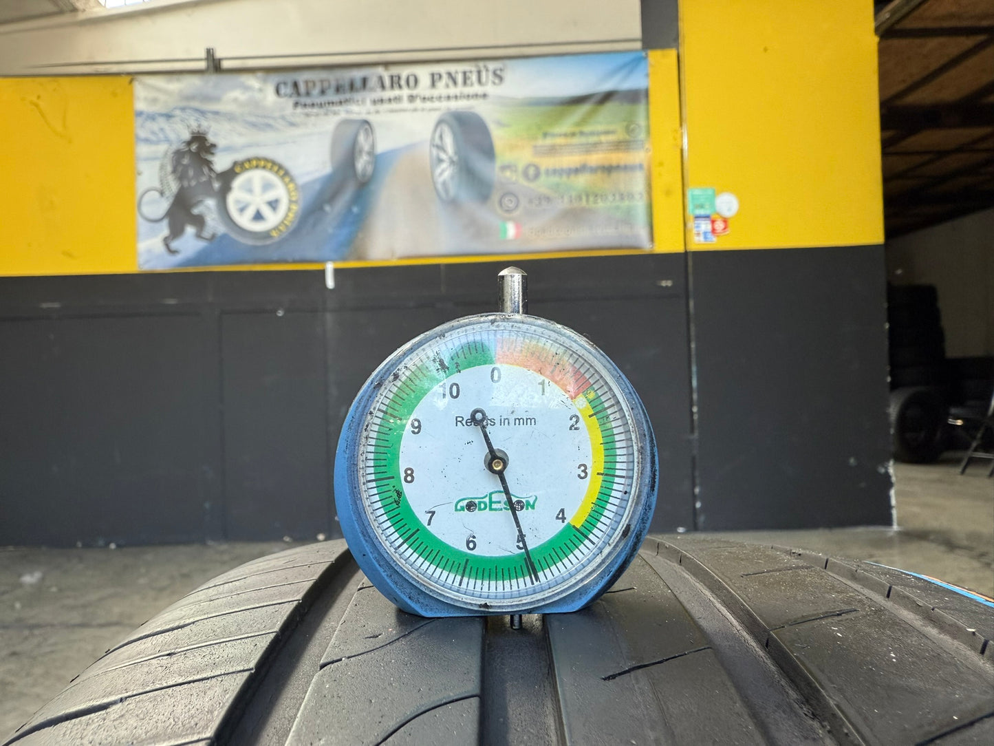Usato: 2 Gomme 215/55R17 98W XL Goodyear Estive 80% residuo