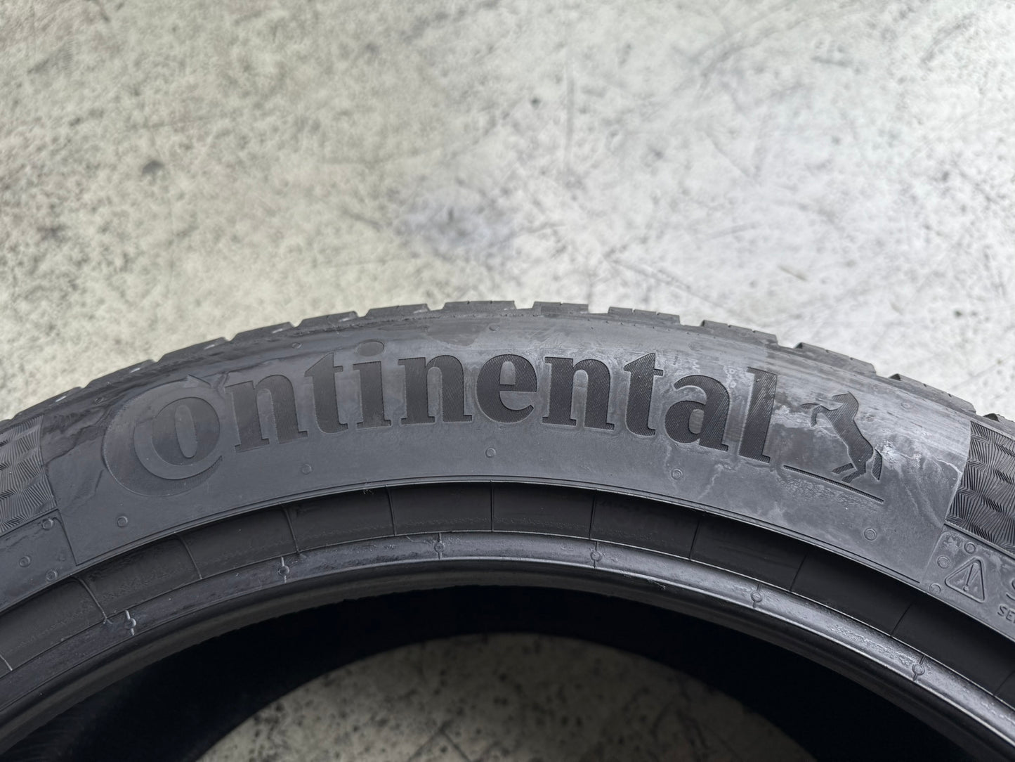Usato: 4 Gomme 255/45R19 104Y XL Continental 4 Stagioni 80% residui