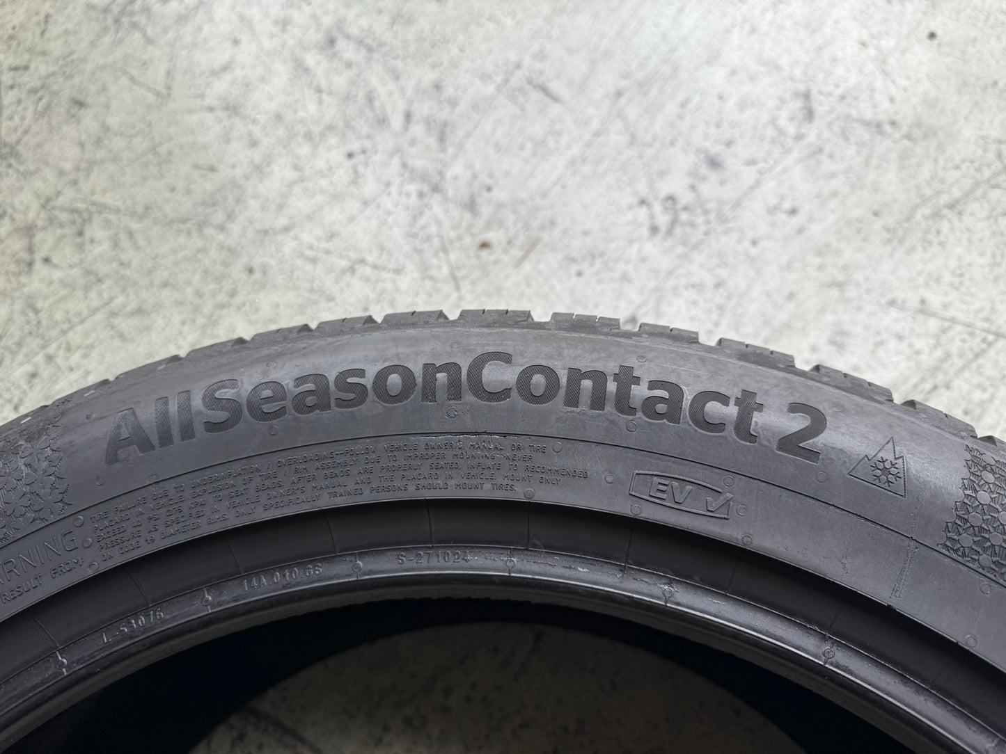 Usato: 4 Gomme 255/45R19 104Y XL Continental 4 Stagioni 80% residui