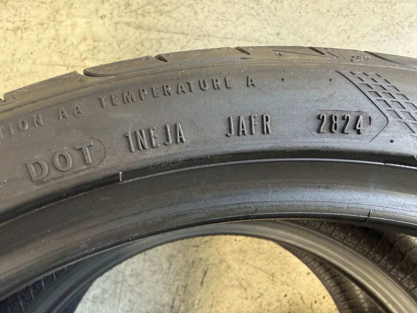 Usato: 2 Pneumatici Goodyear Eagle F1 Asymmetric 5 225/40R19 93Y XL MFS MO EVR Estivi 95% Residui