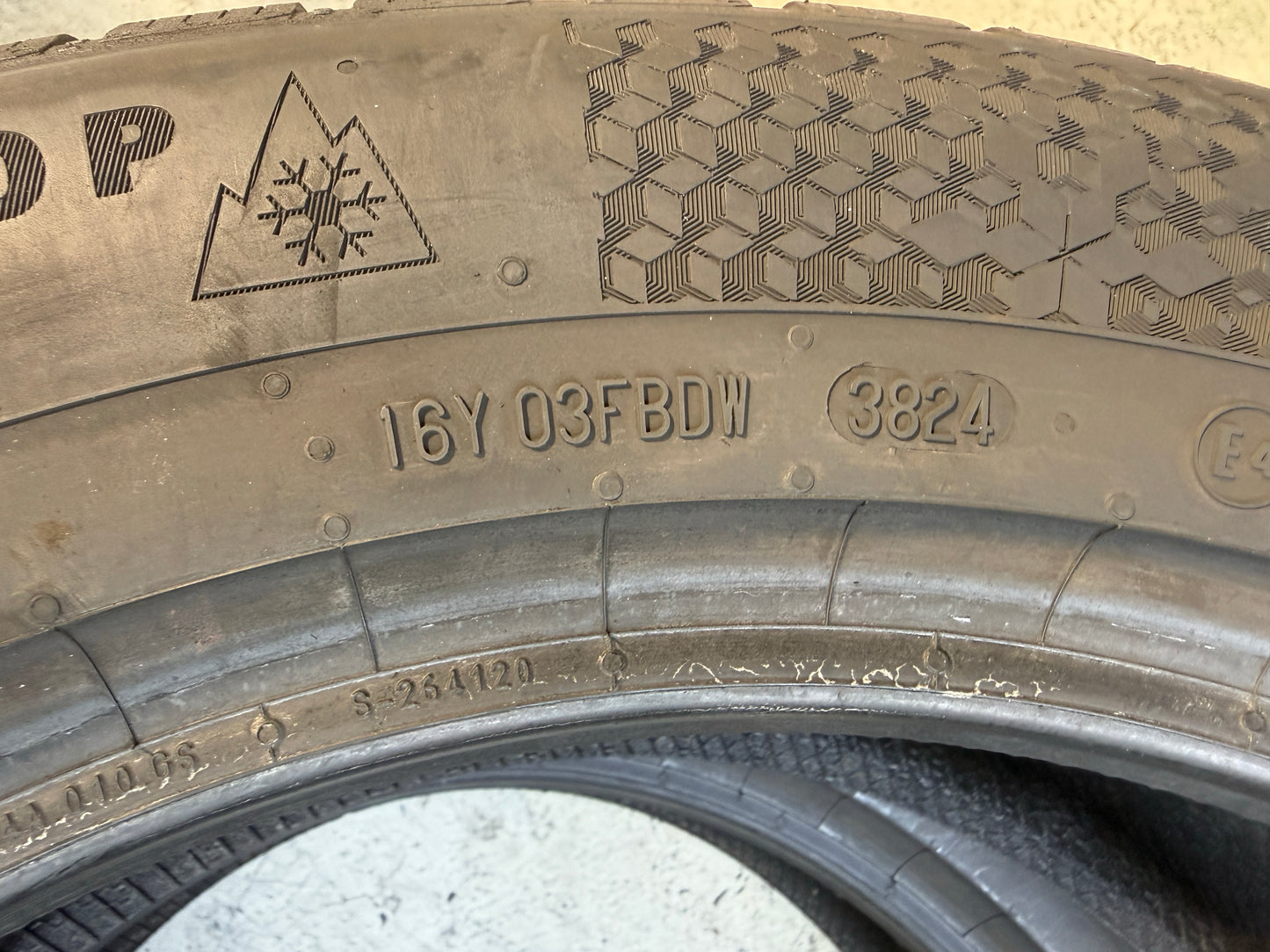 Usato: 4 Pneumatici Continental WinterContact TS 870 P 215/60R17 96H Invernali 95% Residui