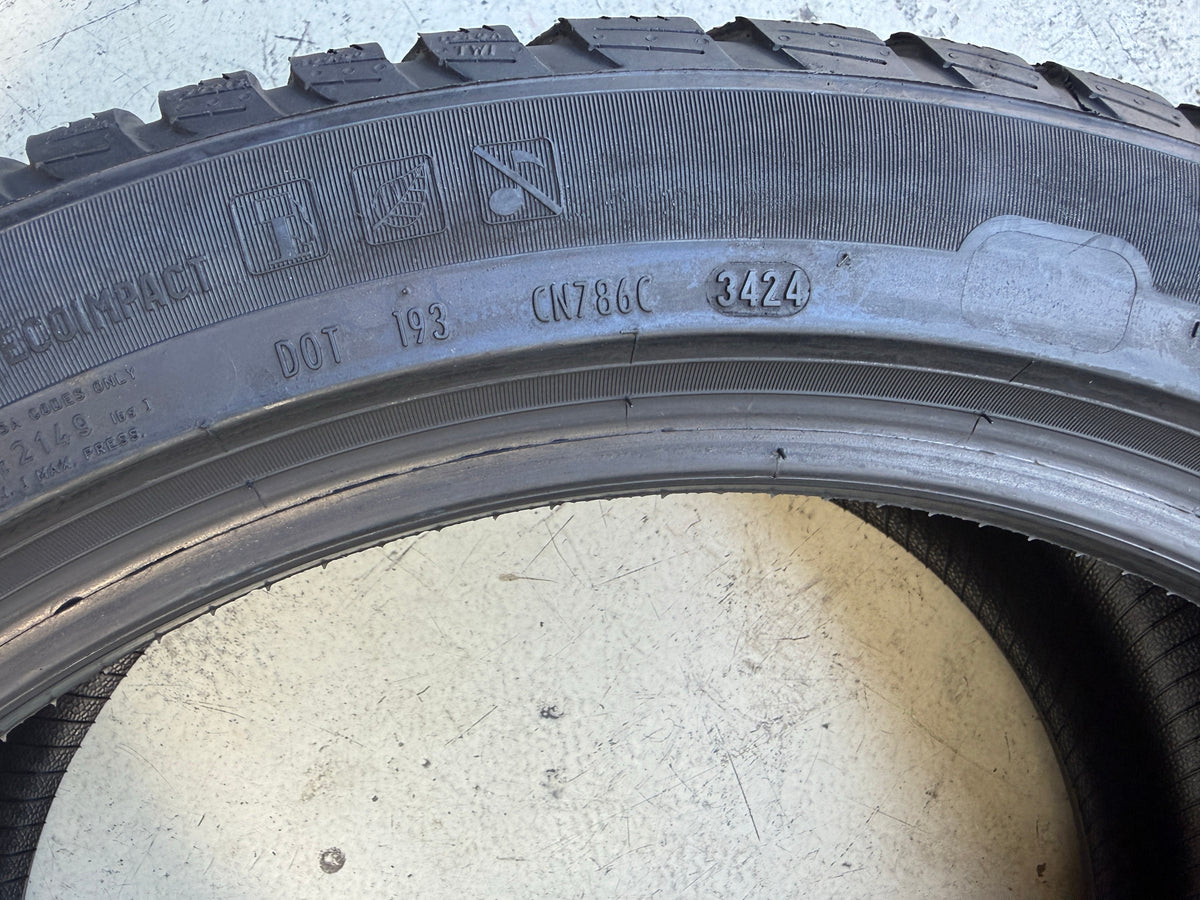 Usato: 4 Pneumatici Pirelli Scorpion Winter 275/40R21 107V + 315/35R21 111V XL (*) Run Flat Invernali 95% Residui