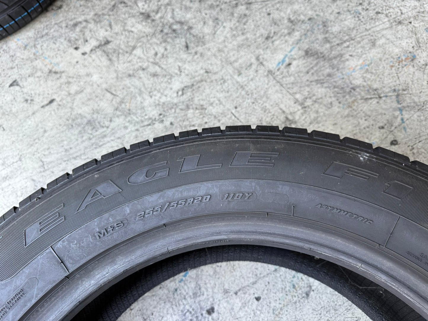 Usato: 4 Gomme 255/55R20 110Y XL Goodyear Estive 90% residui