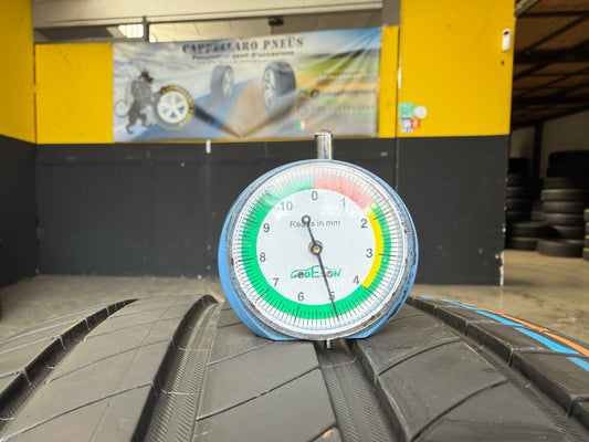 Usato: 2 Gomme 235/45R18 98V XL Michelin Estive 80% residui