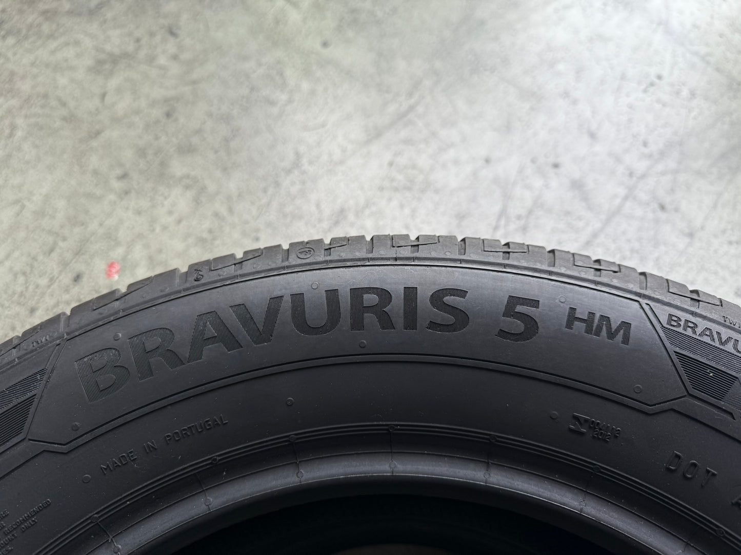 Usato: 2 Gomme 215/60R16 99H XL Barum Estive 85% residui