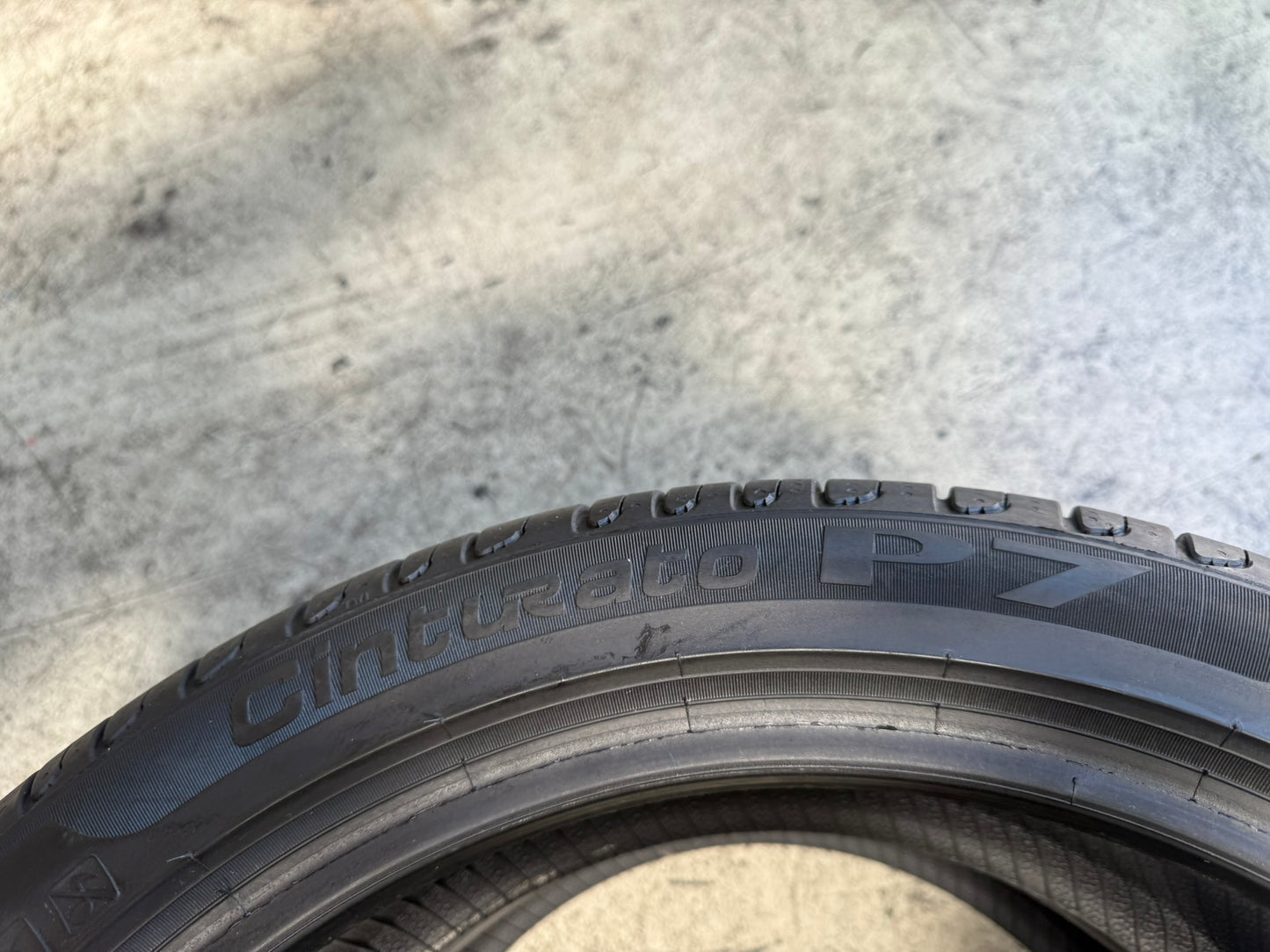 Usato: 2 Gomme 215/45R18 89V Pirelli Estive 90% residui