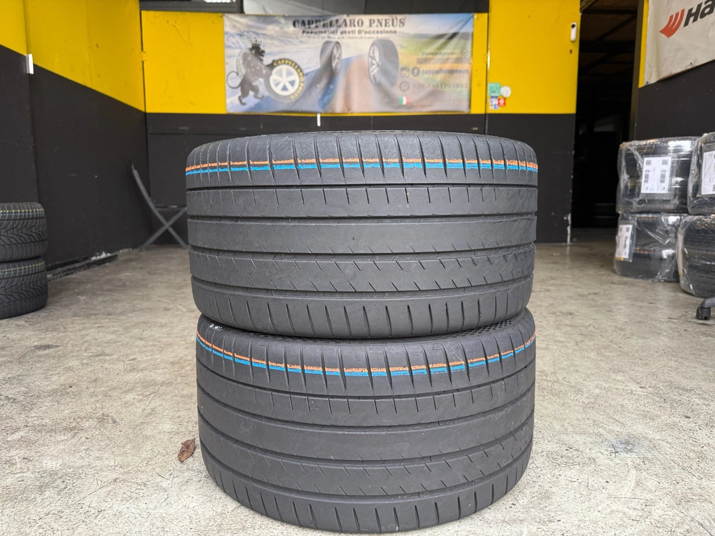Usato: 2 Gomme 295/25R21 96Y XL Michelin Estive 95% residui