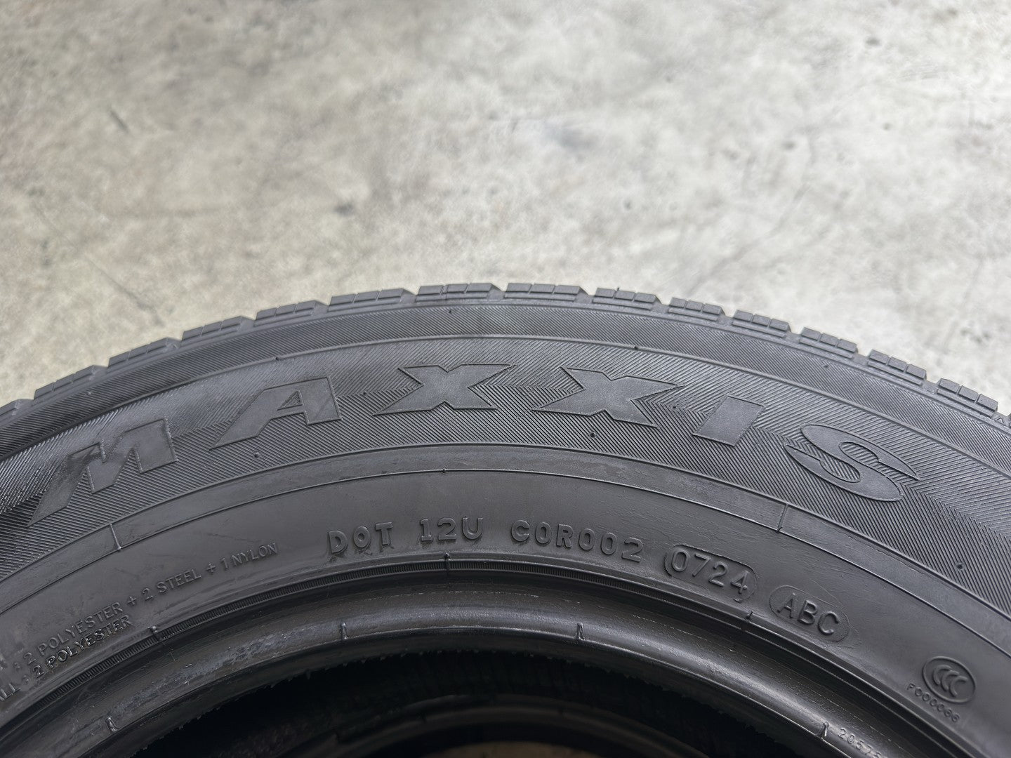 Usato: 2 Gomme 205/75R16C 113/111R Maxxis Estivi 80% residui