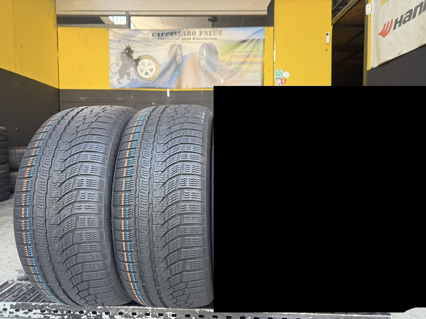 Usato: 2 Gomme 215/40R17 Nokian invernali 80% residui