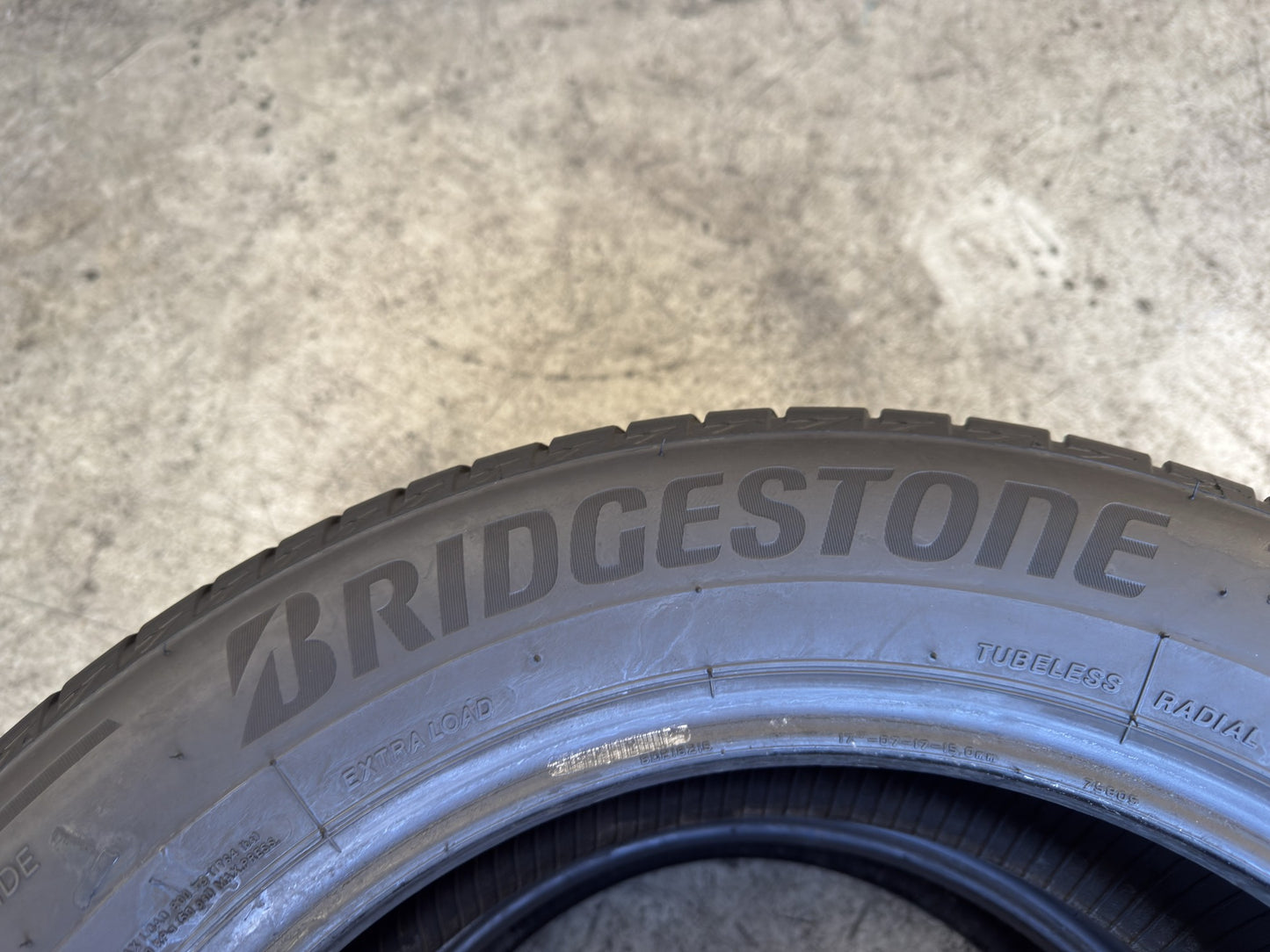 Usato: 2 Gomme 215/60R17 100H XL Bridgestone Turanza T005 90% residui estive
