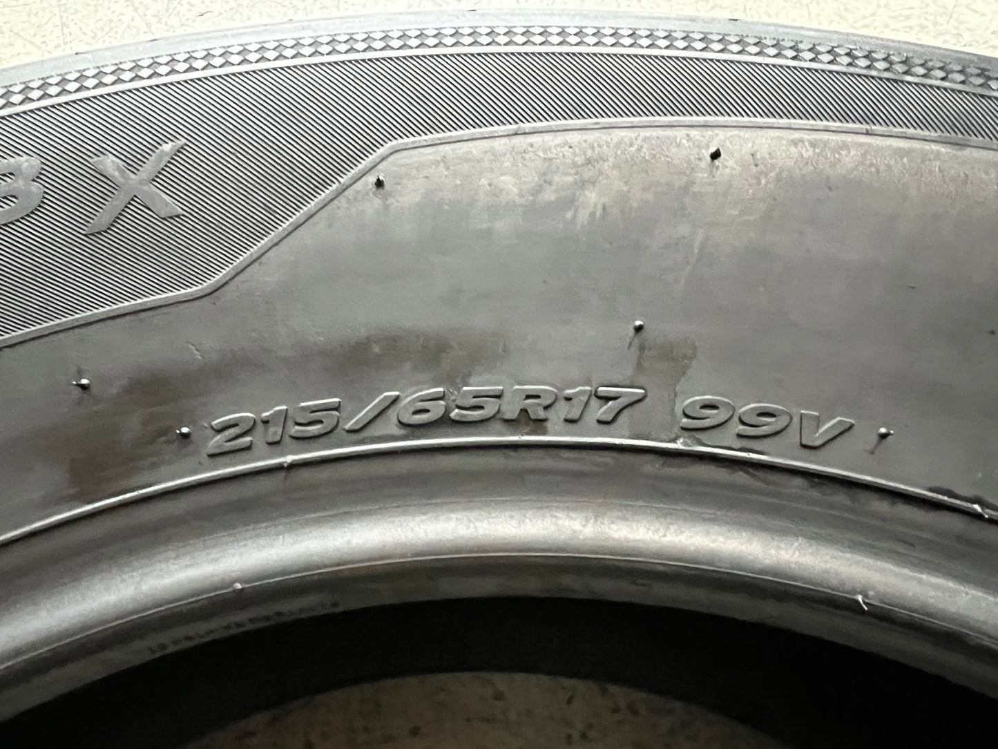 Usato: 4 Gomme 215/65R17 99V Hankook estive 95% residui