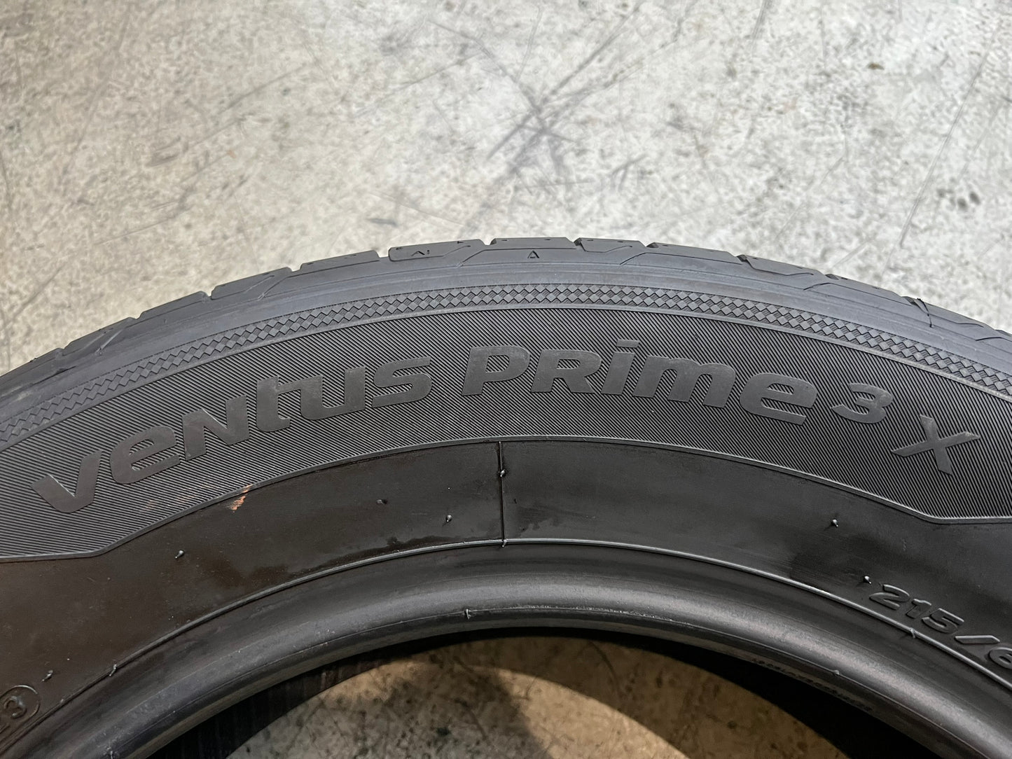 Usato: 4 Gomme 215/65R17 99V Hankook estive 95% residui