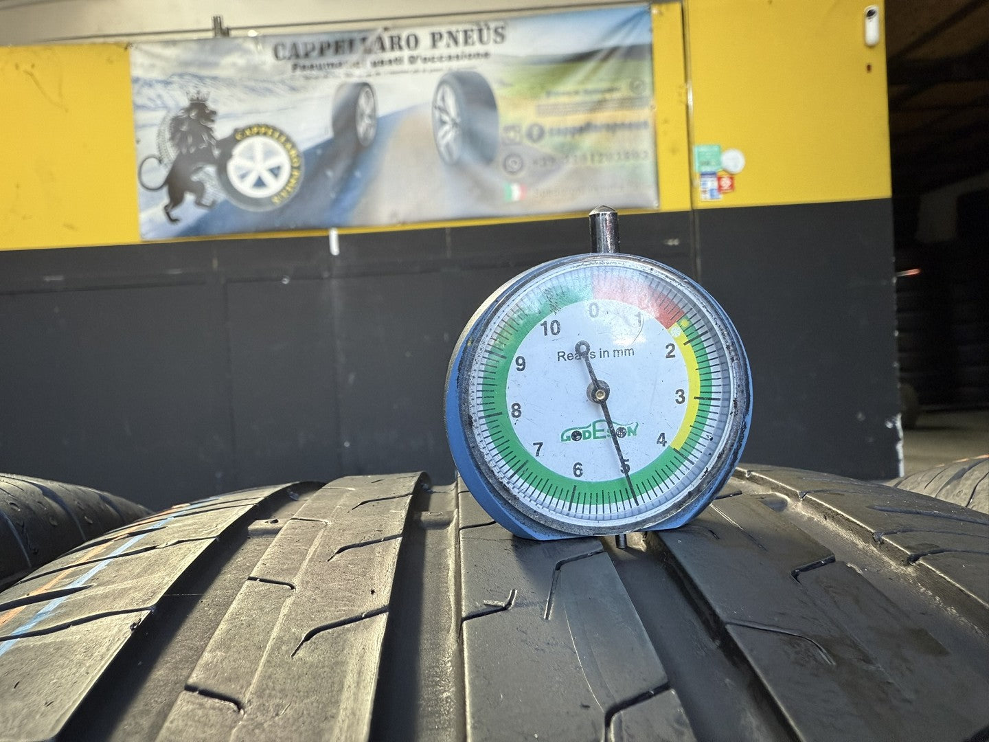 Usato: 4 Pneumatici Continental ContiEcoContact 6 235/55R18 100V Estive 80% Residui