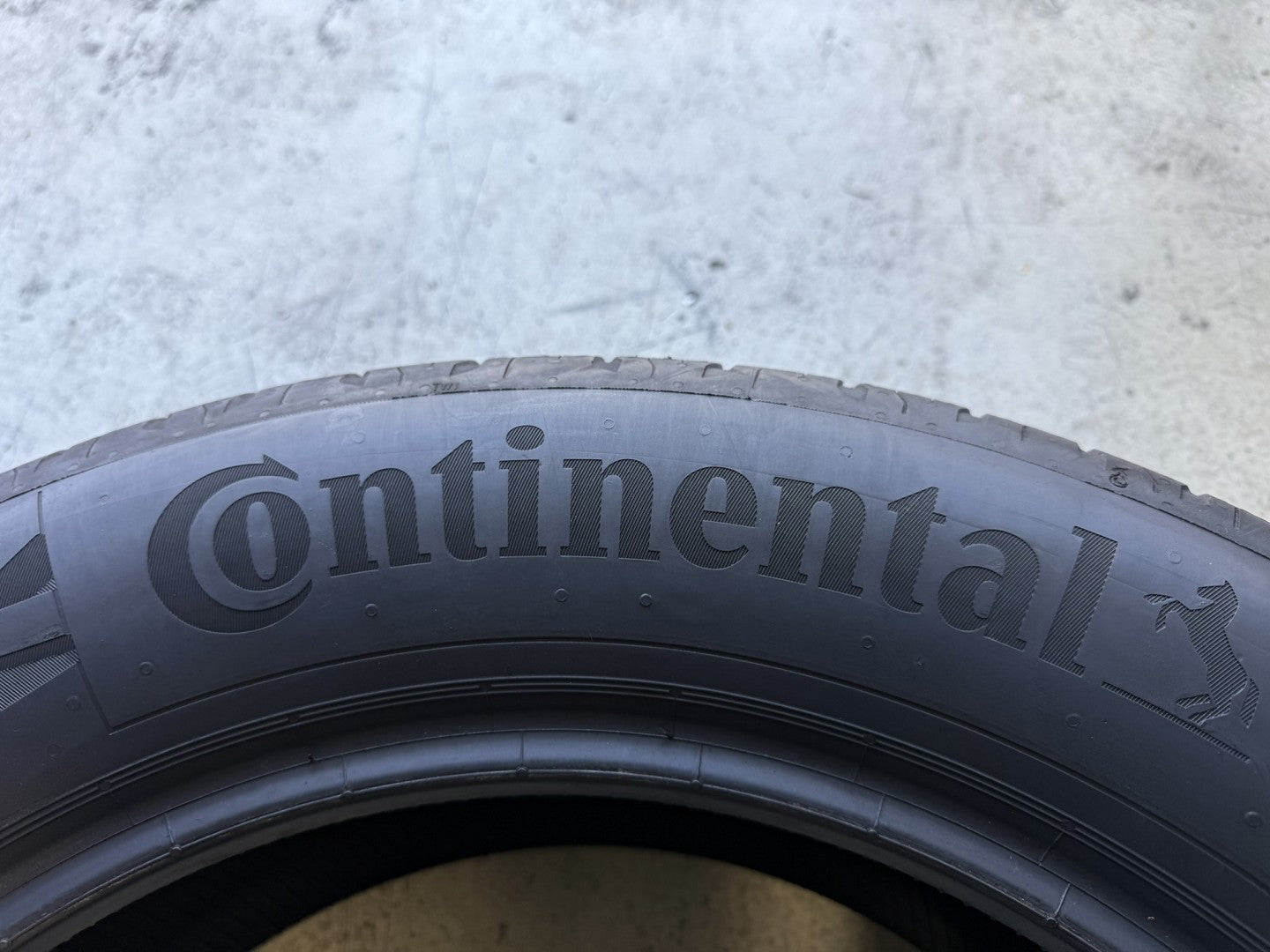 Usato: 4 Pneumatici Continental ContiEcoContact 6 235/55R18 100V Estive 80% Residui