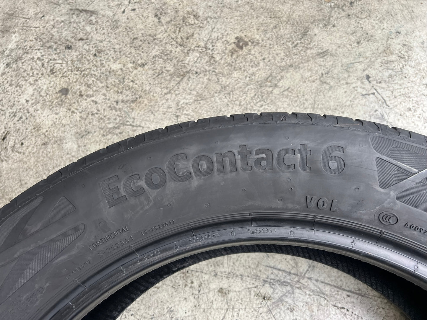 Usato: 4 Gomme 235/55R19 105V XL Continental estive 80% residui