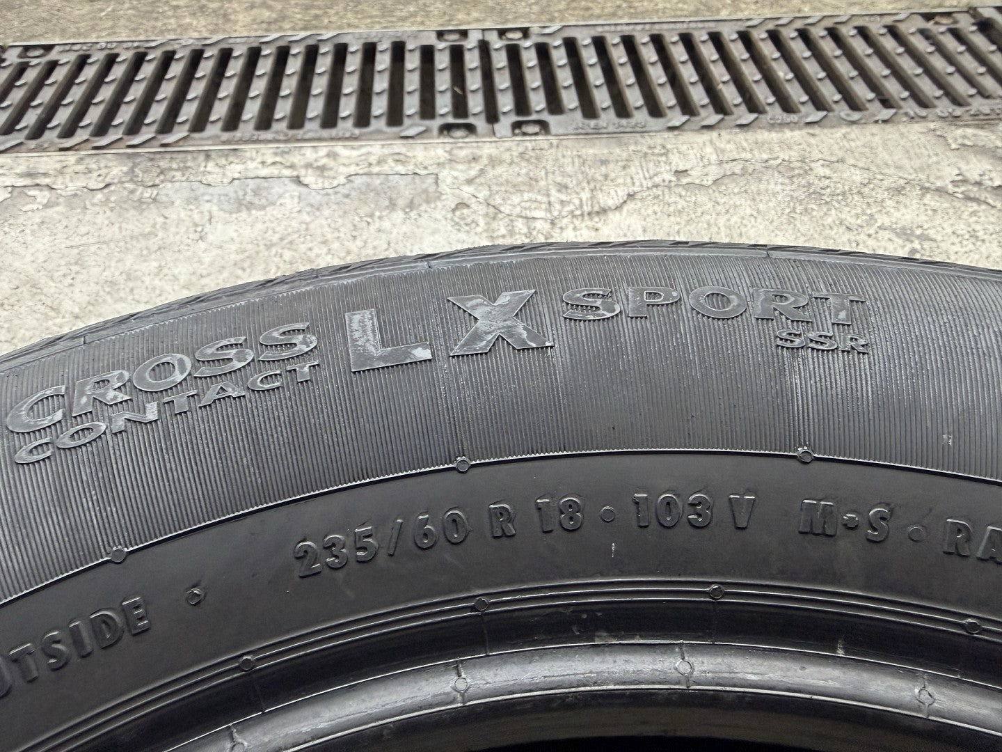 Usato: 4 Gomme 235/60R18 103V Continental 4 Stagioni 80% residui