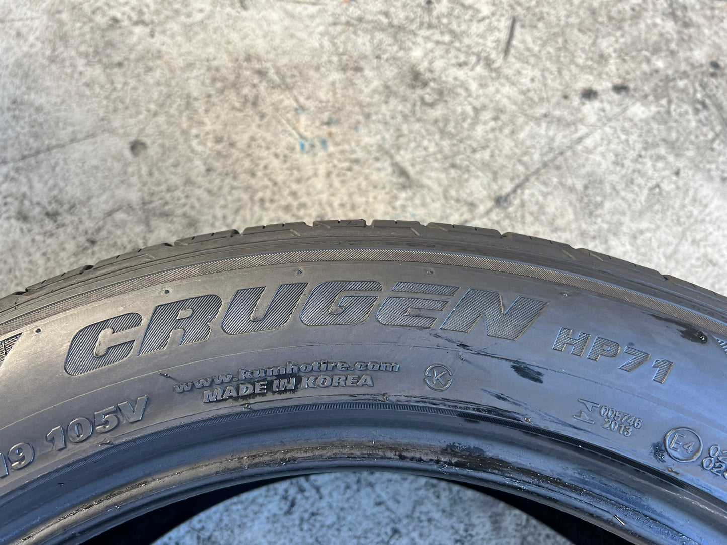 Usato: 4 Gomme 245/50R19 105V XL Kumho Pneumatici estive 95% residui