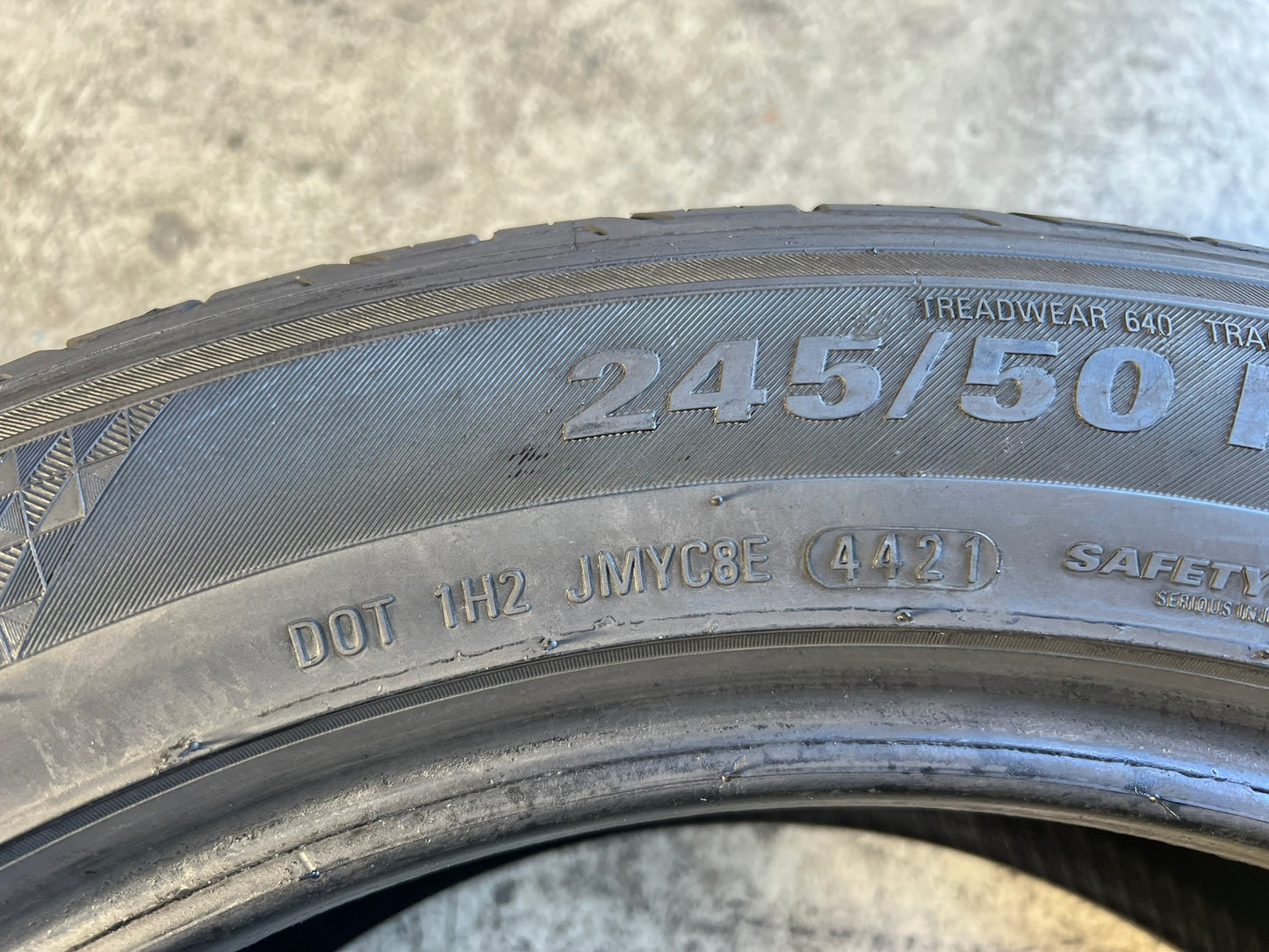 Usato: 4 Gomme 245/50R19 105V XL Kumho Pneumatici estive 95% residui