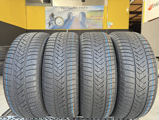 Usato: 4 Gomme 245/50R19 105V Pirelli RFT inverno 85% residui