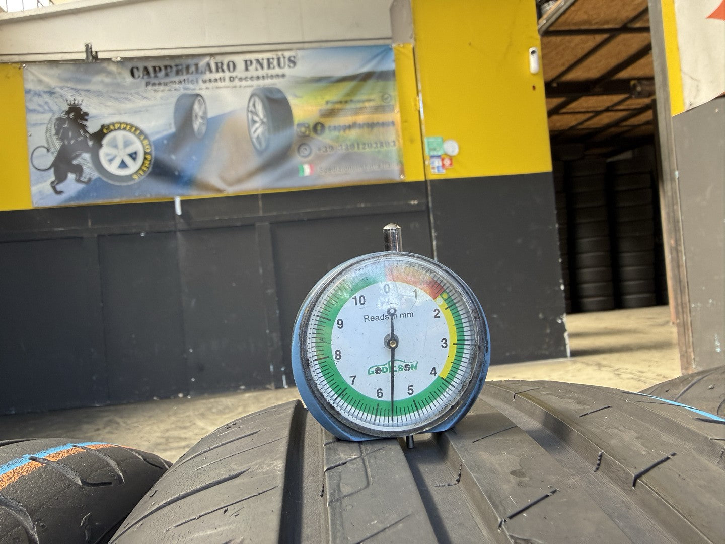 Usato: 4 Pneumatici Goodyear EfficientGrip Performance 2 205/55R17 95V Estivi 90/85% residui