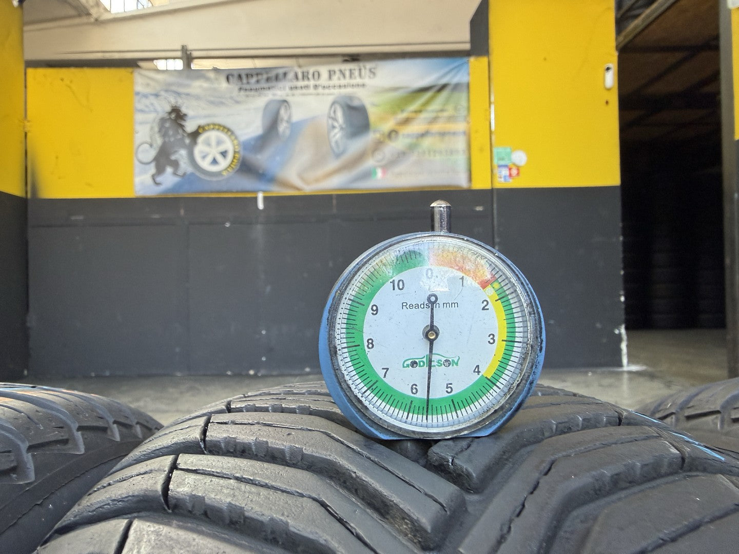 Usato: 4 Pneumatici Michelin CrossClimate 2 205/50R17 89V 4 Stagioni 85% Residui