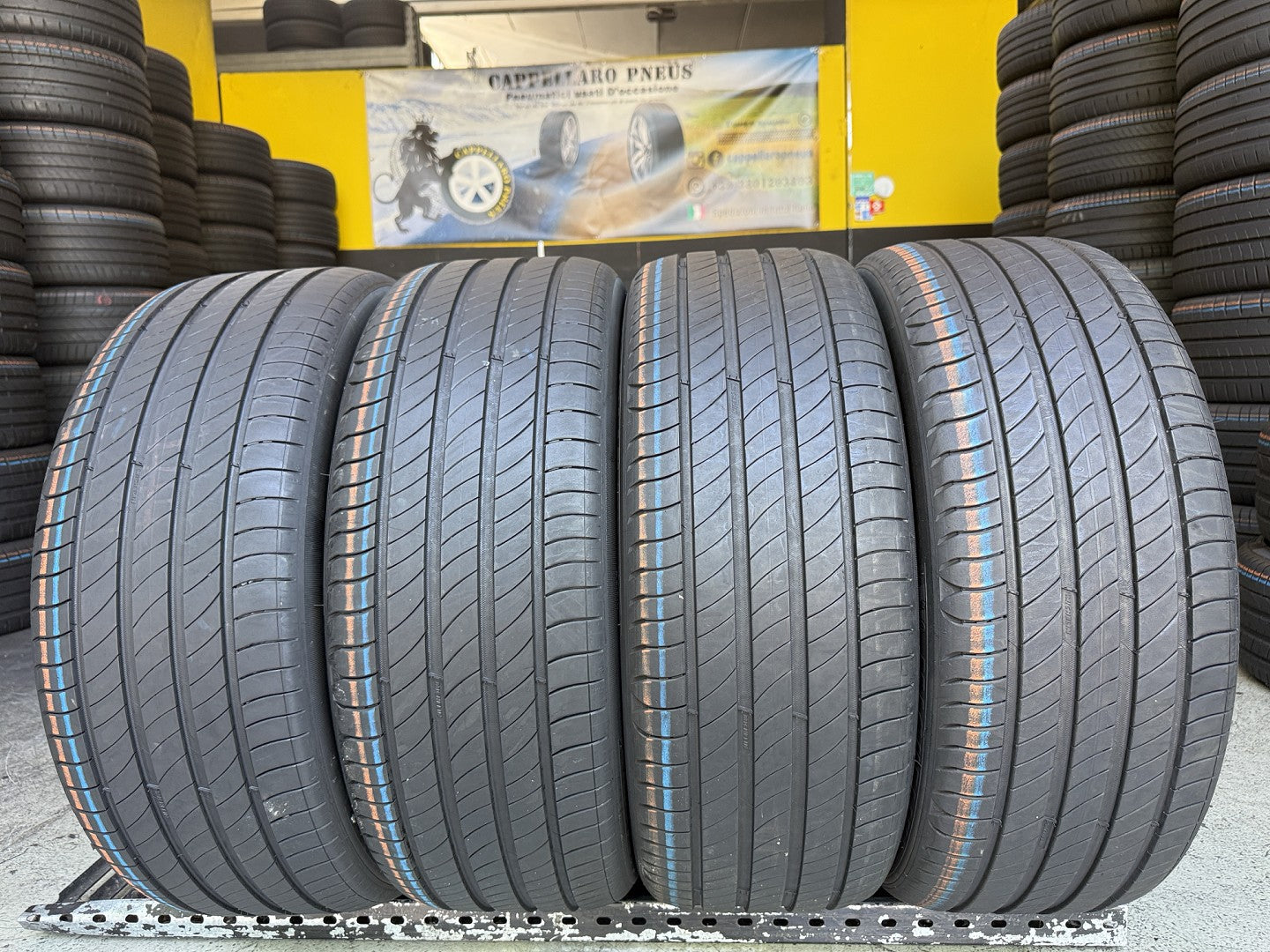 Usato: 4 Pneumatici Michelin Primacy 4 235/45R20 100V XL S1 Estivi 90-95% Residui
