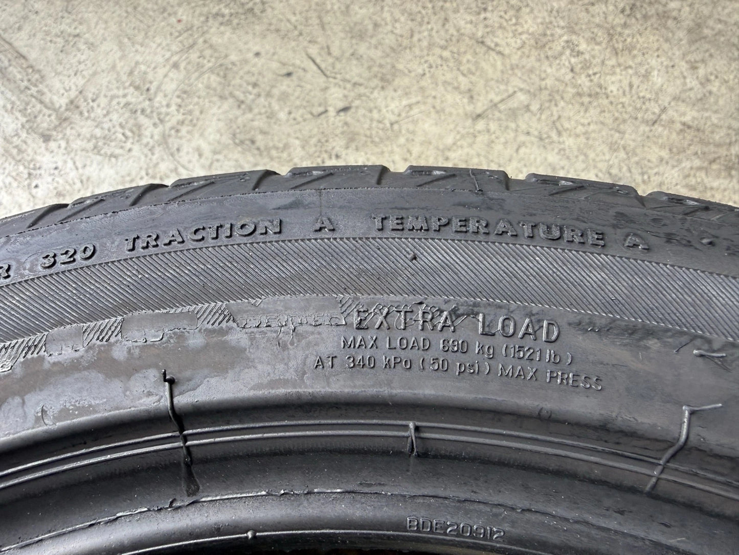 Usato: 2 Pneumatici Firestone Roadhawk 2 ENLITEN 215/50R17 95W XL Estive 90% Residui