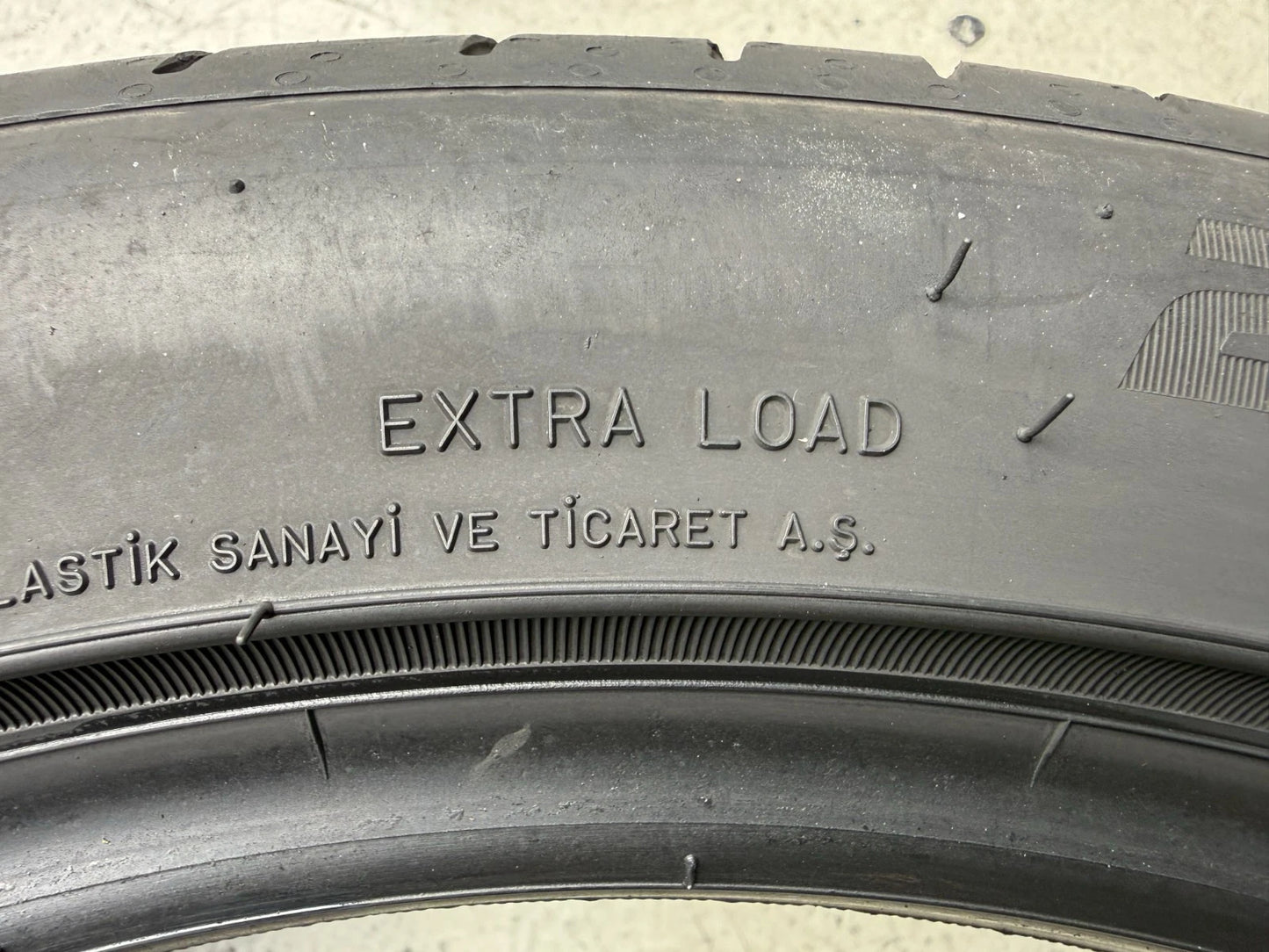 Usato: 2 Pneumatici Falken Ziex ZE310 Ecorun 225/45R18 95W XL Estivi 85% Residui