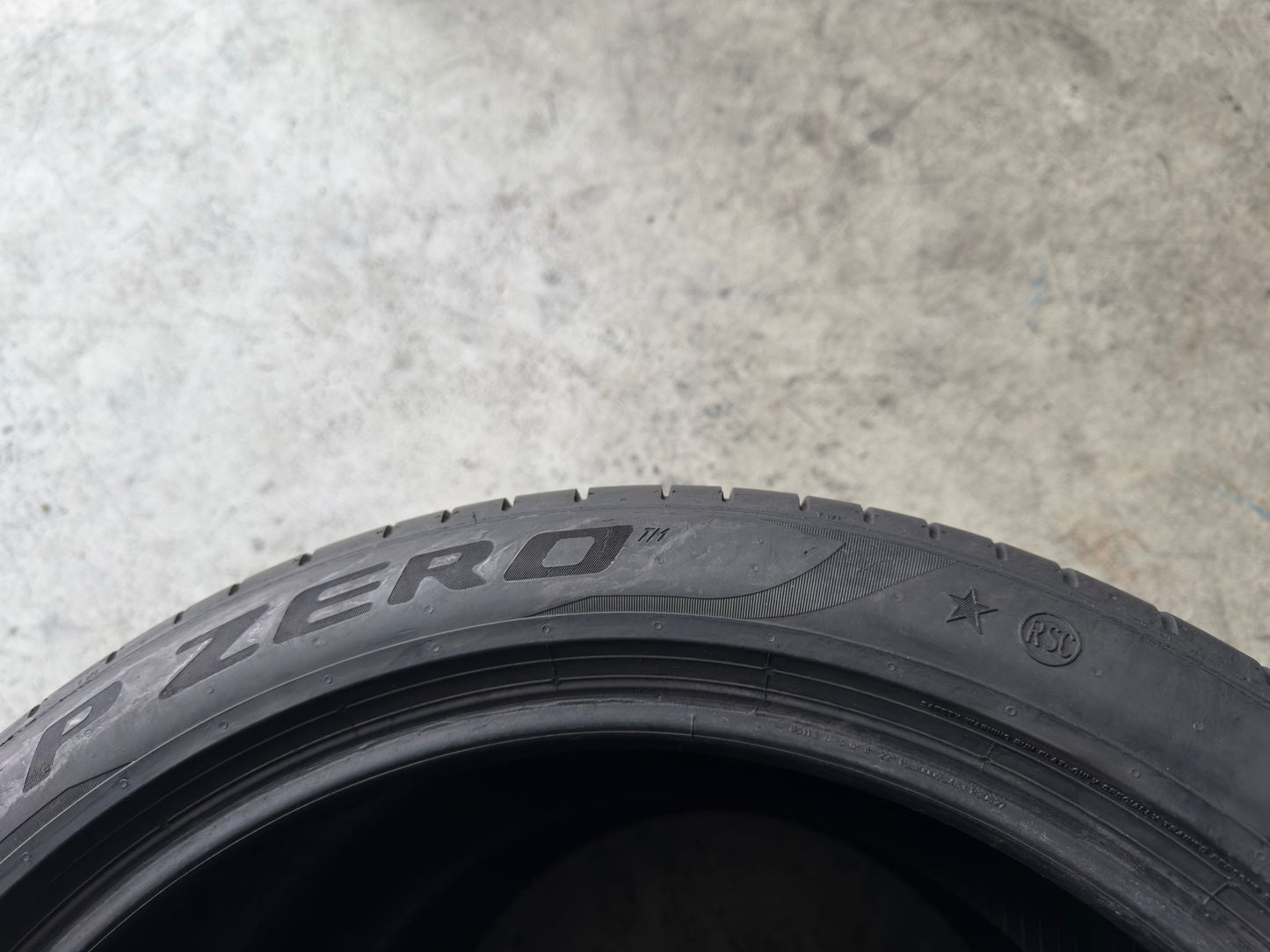 Usato: 2 Gomme 315/35R20 110W XL Pirelli P Zero PZ4 Runflat * 80% residui estive