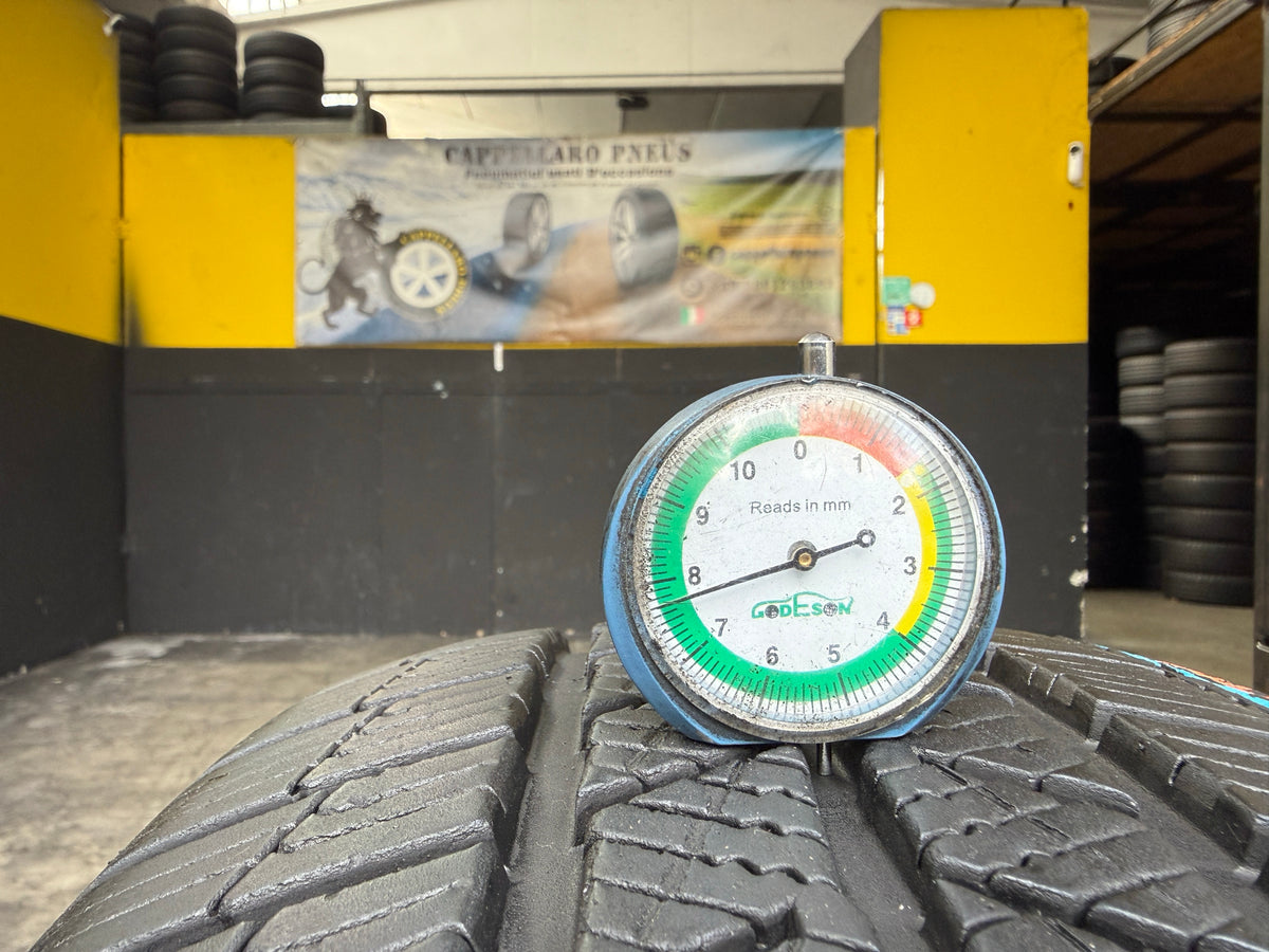 Usato: 2 Pneumatici Barum Polaris 5 235/55R19 105V XL Invernali 97% Residui