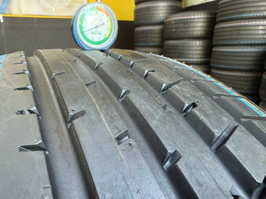 Usato: 2 Gomme 225/55R19 99V Toyo Estive 100% residui DEMO