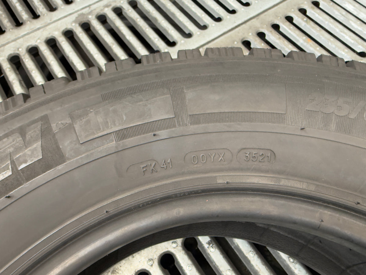 Usato: 4 Pneumatici Michelin Agilis Alpin 235/65R16C 115/113R 8PR Invernali 65% Residui