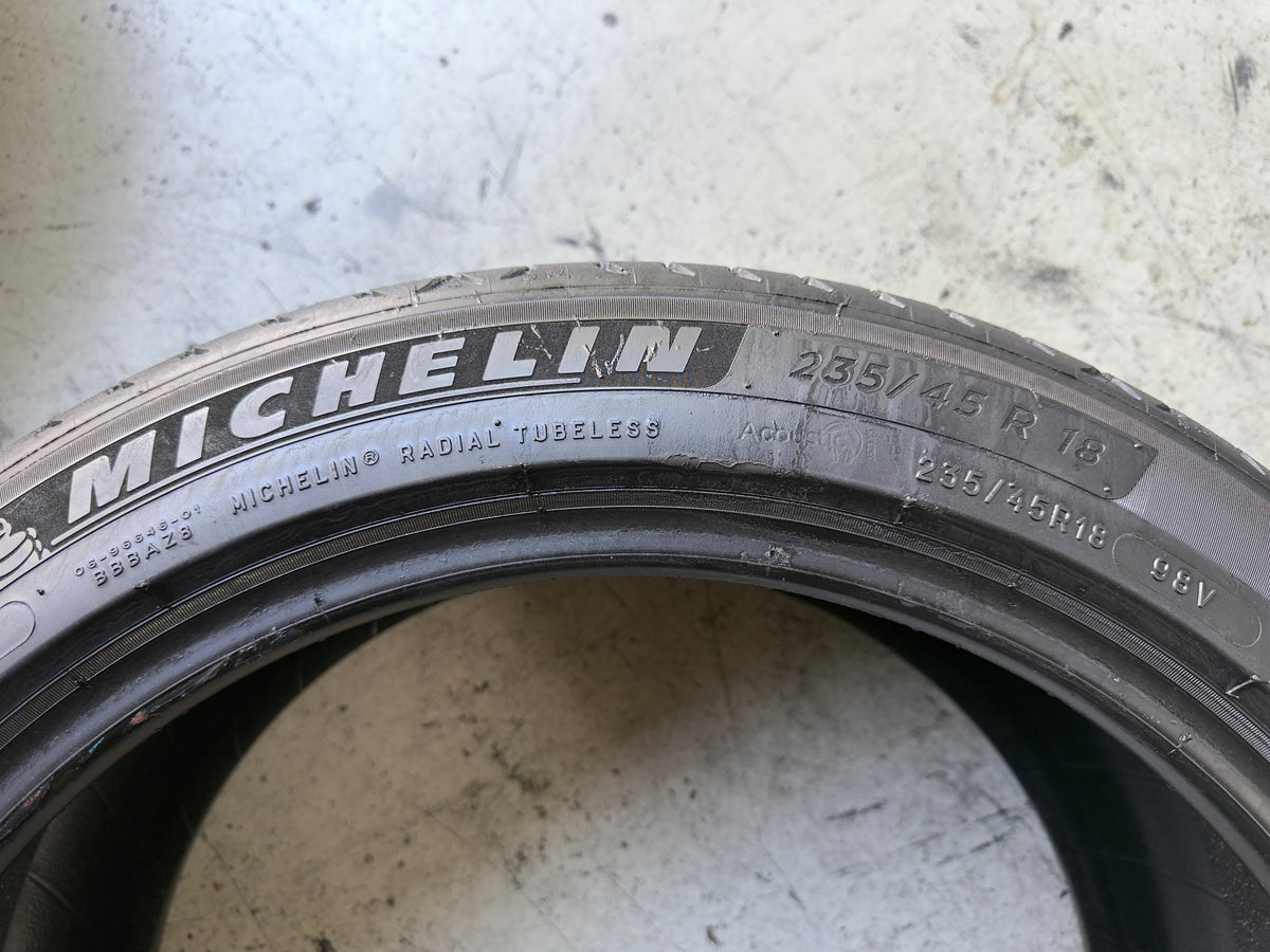 Usato: 2 Pneumatici Michelin e.Primacy ST Acoustic T2 235/45R18 98V XL Estivi 80% Residui