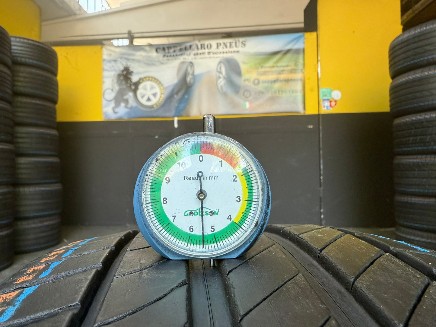 Usato: 2 Gomme 215/40R17 87W XL Kleber Estive 85% residui