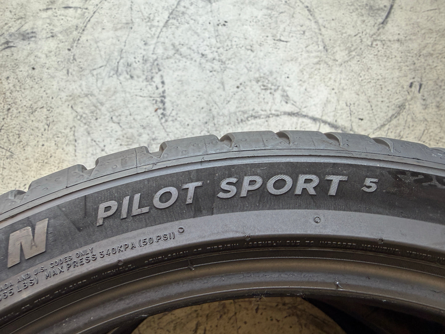 Usato: 2 Pneumatici Michelin Pilot Sport 5 235/40R19 96Y XL Estivi 95% residui