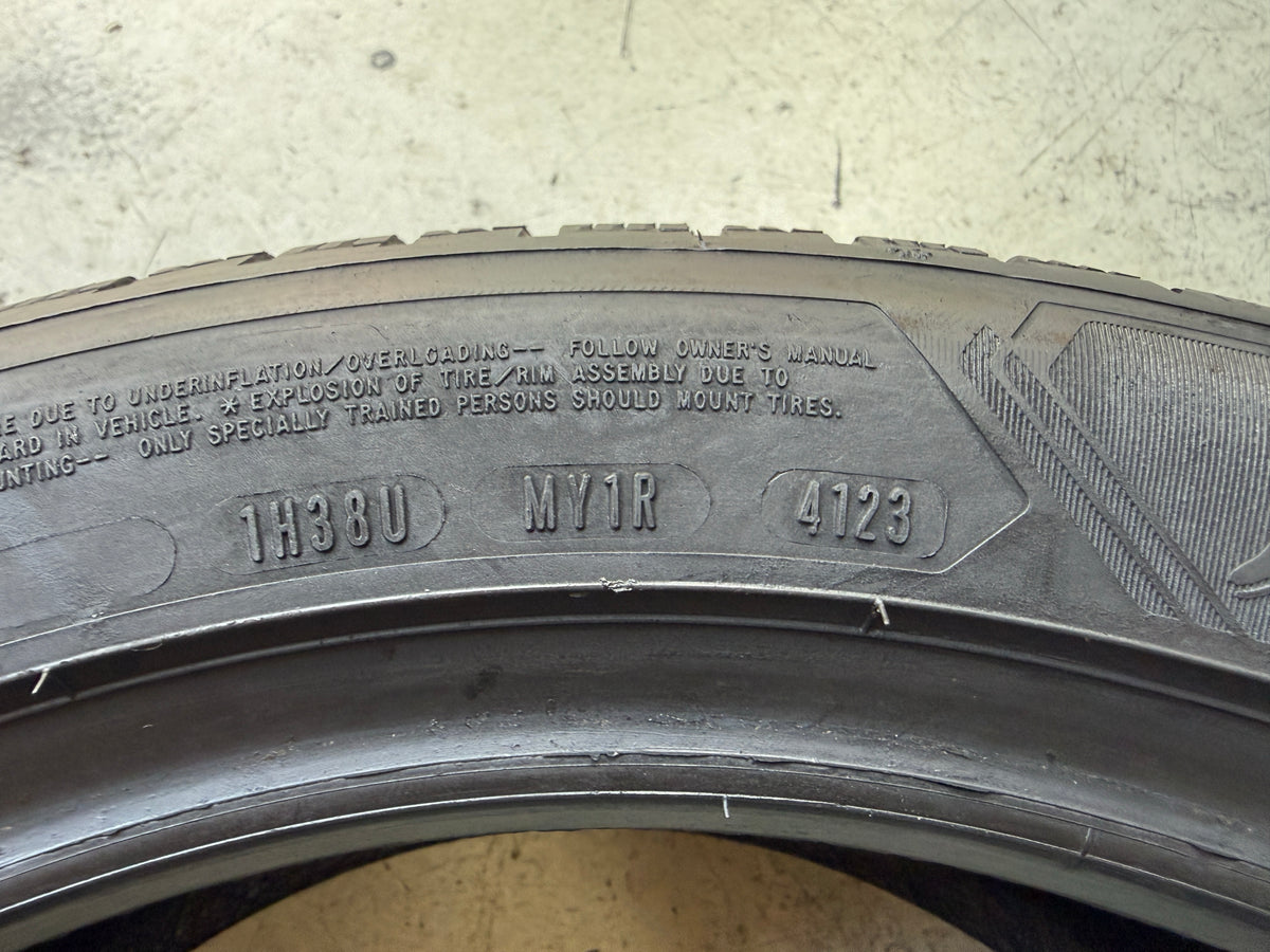 Usato: 2 Pneumatici Goodyear UltraGrip Performance 3 245/45R18 100V XL Invernali 85% Residui