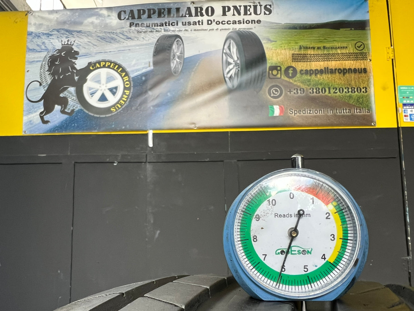 Usato: 01 Pneumatico 245/50R19 Pirelli estive 90% residui