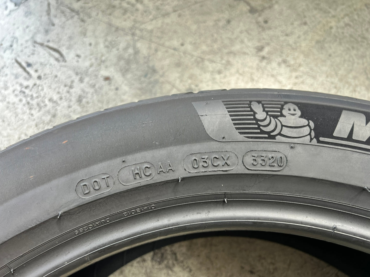 Usato: 01 Pneumatico 255/45R20 Michelin con 90% residui