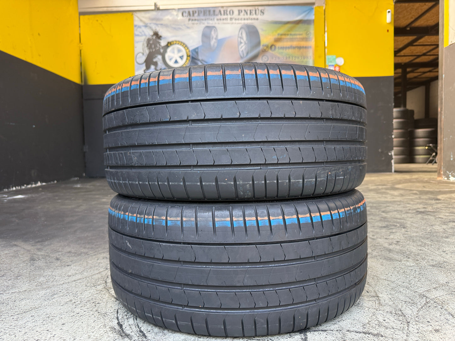 Usato: 2 Pneumatici Pirelli P Zero PZ4 255/35R19 96Y XL Estivi 85% residui Runflat