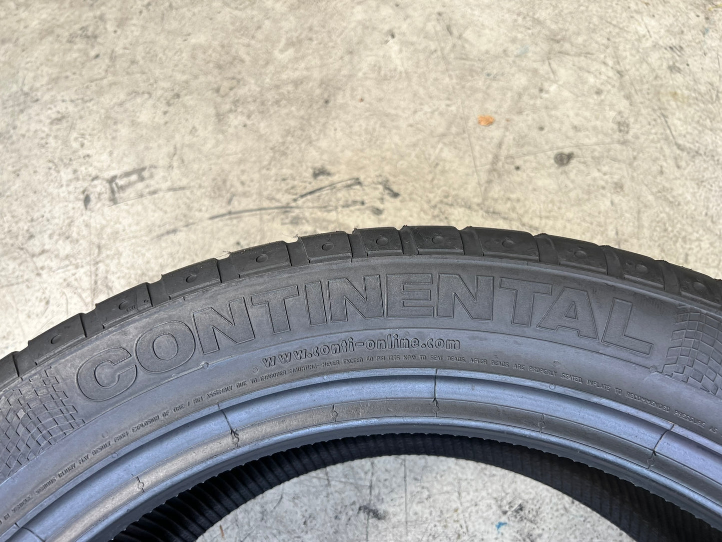 Usato: 01 Pneumatico 265/45R20 104Y Continental estive con 95%residui