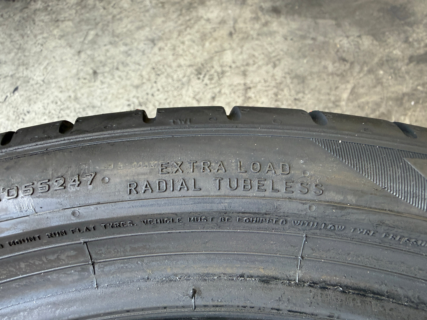 Usato: 2 Pneumatici Pirelli P Zero PZ4 255/35R19 96Y XL Estivi 85% residui Runflat