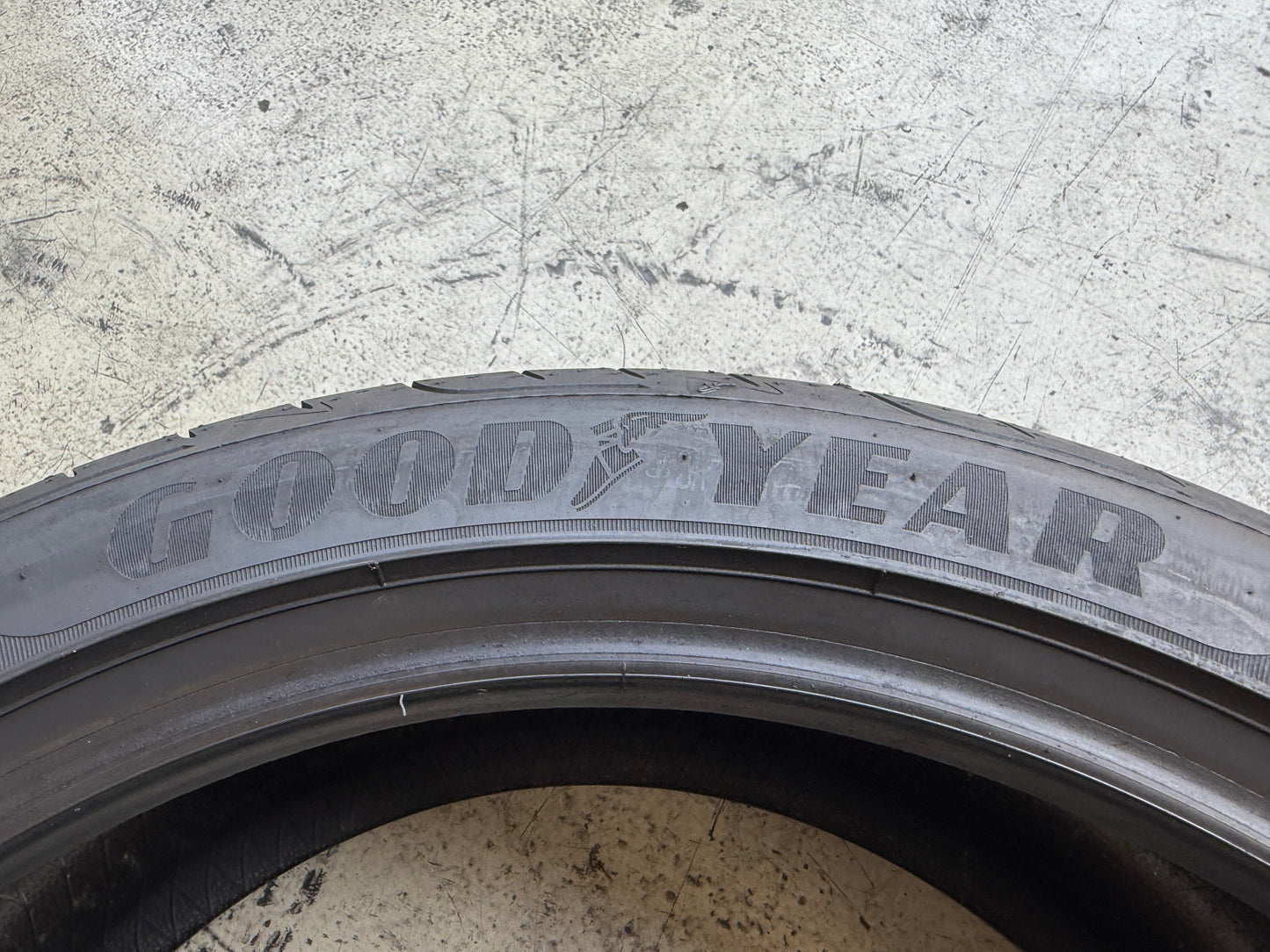 Usato: 4 Pneumatici Goodyear Eagle F1 Asymmetric 3 225/45R19 96W XL Estivi 90% residui Runflat