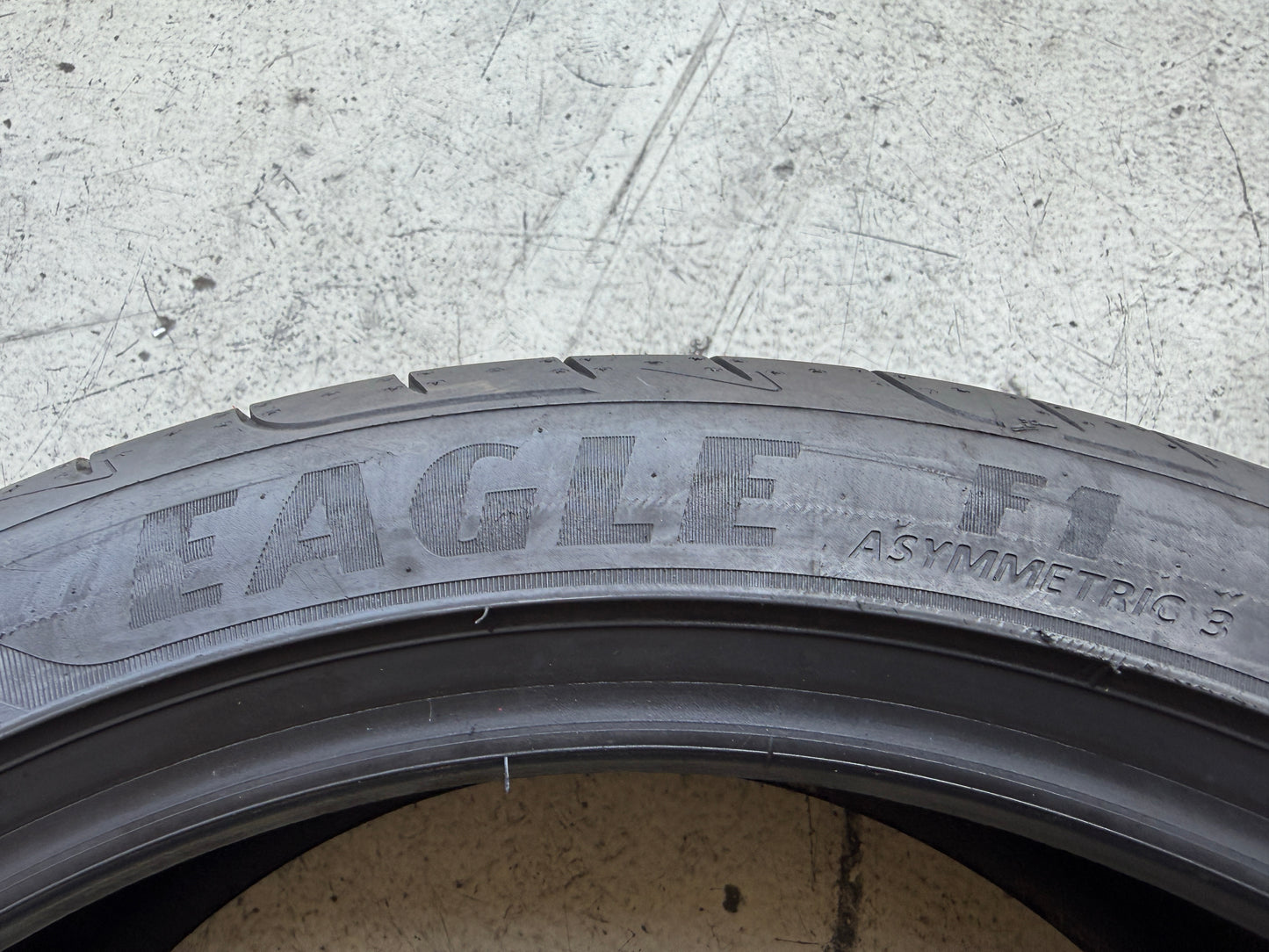 Usato: 4 Pneumatici Goodyear Eagle F1 Asymmetric 3 225/45R19 96W XL Estivi 90% residui Runflat