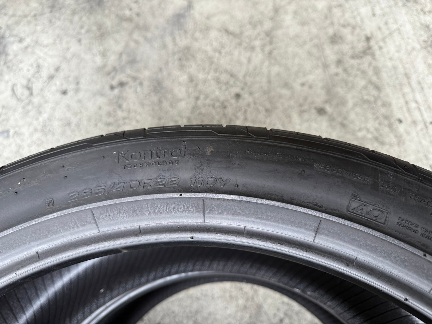 Usato: 2 Gomme 285/40R22 110Y Hankook Estive 80% residui