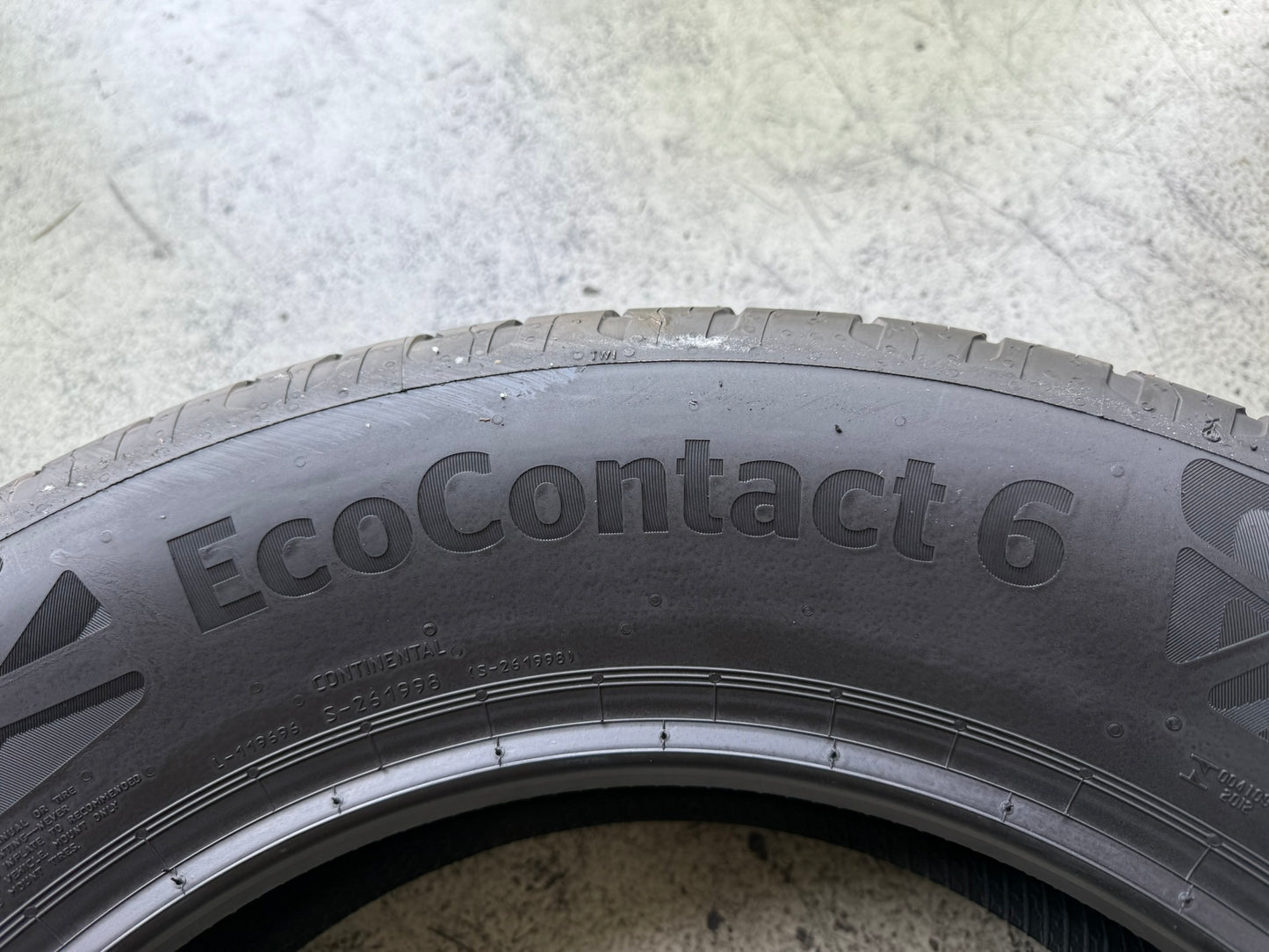 Nuovo: 4 Gomme 215/65R17 99V Continental EcoContact 6 Estive
