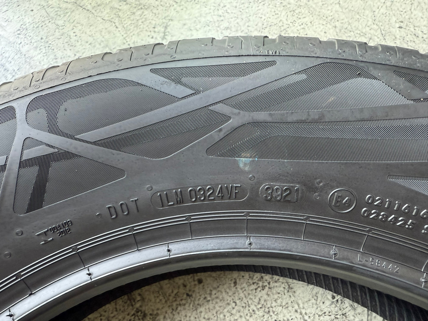 Nuovo: 4 Gomme 215/65R17 99V Continental EcoContact 6 Estive