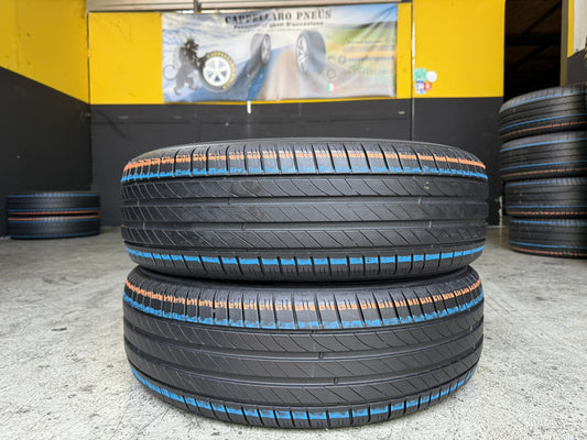 Usato: 2 Gomme 215/65R17 99V Kleber Estive 85% residui