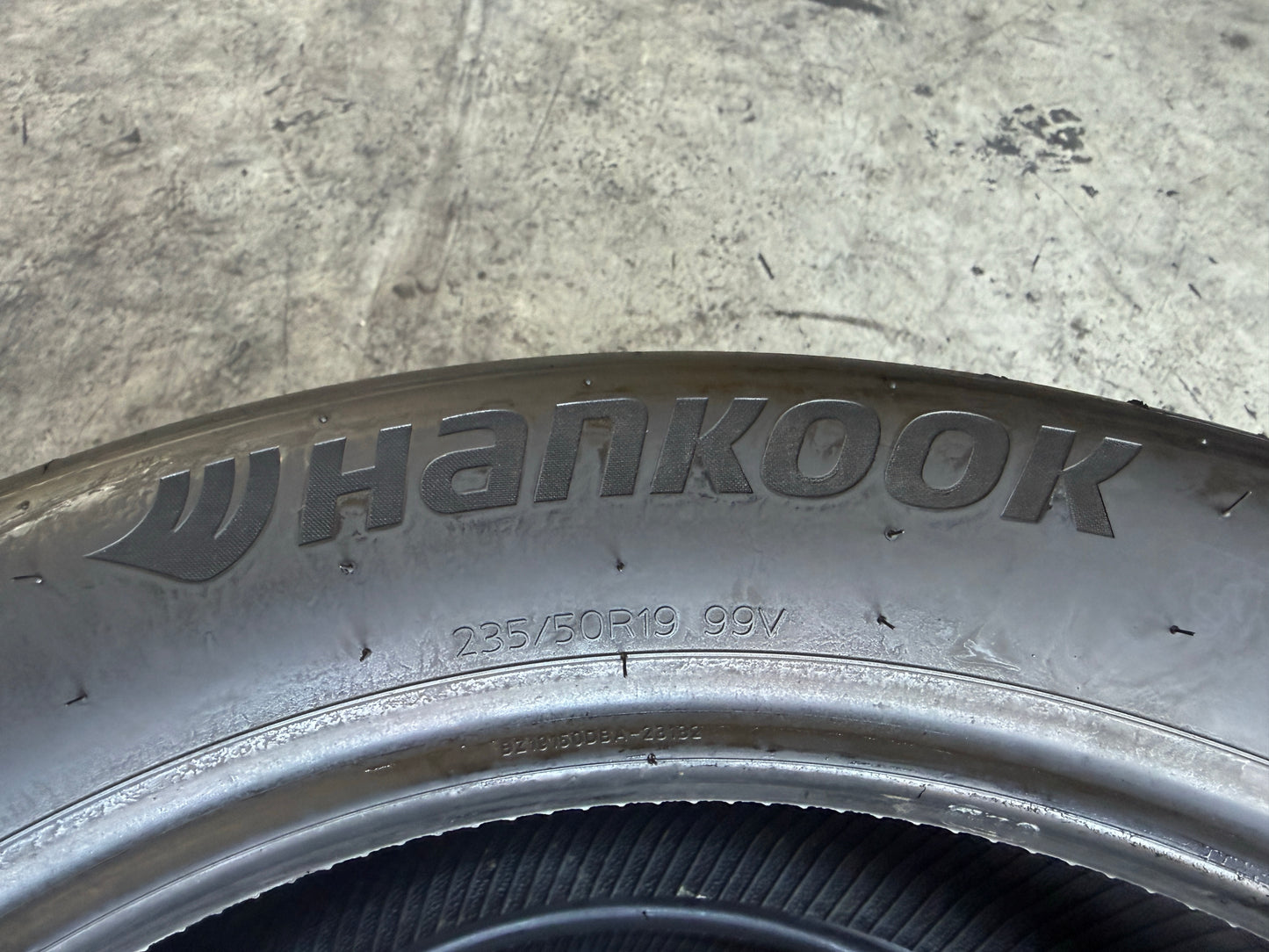 Usato: 2 Pneumatici Hankook Ventus Evo SUV 235/50R19 99V Estivi 90% residui