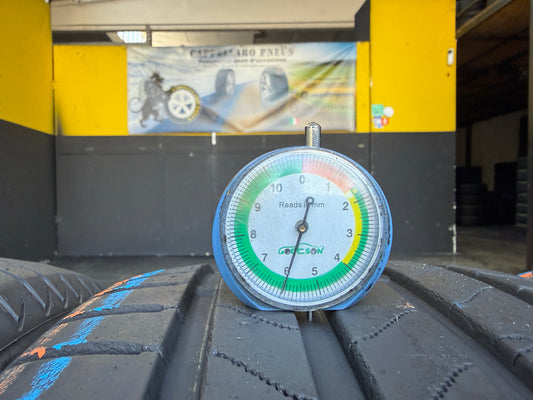 Usato: 4 Pneumatici Bridgestone Firestone Turanza 6 Roadhawk 2 235/50R19 99V Estivi 85-90% residui